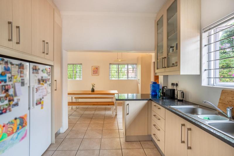 To Let 3 Bedroom Property for Rent in Pinelands Western Cape